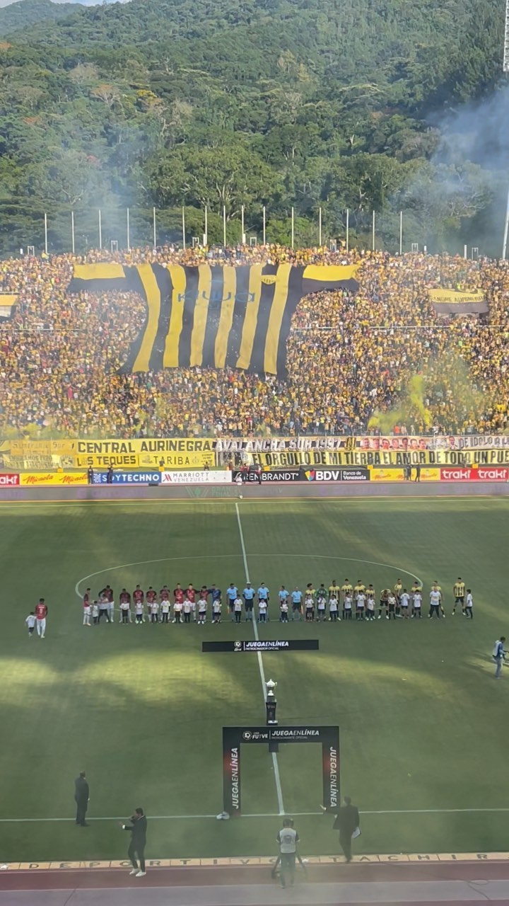 Momentos en San Cristóbal en el título de Dvo. Táchira