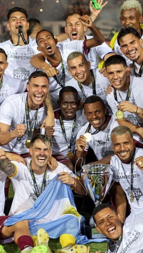 Celebren, granates, son Campeones del fútbol venezolano